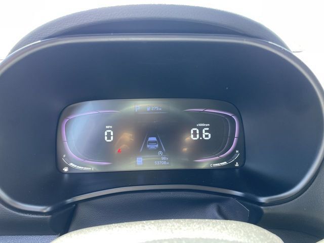 Used 2024 Kia Soul LX w/ Option Group 015 FWD image 11