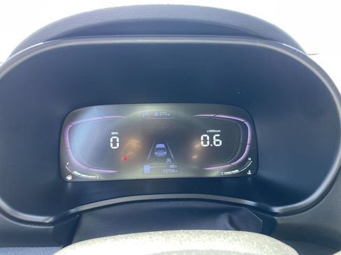 Used 2024 Kia Soul LX w/ Option Group 015 FWD image 11