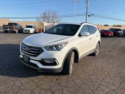 Used 2017 Hyundai Santa Fe Sport image 16