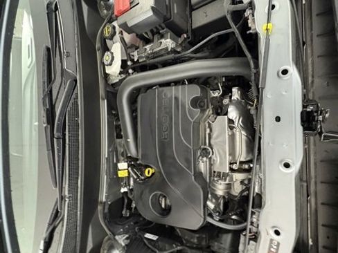 Used 2025 Chevrolet Equinox RS w/ LPO, Floor Liner Package image 26