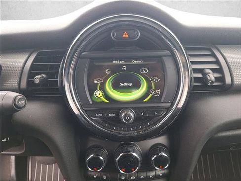 Used 2017 MINI Cooper Cooper image 12