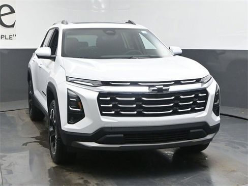 New 2026 Chevrolet Equinox LT w/ Convenience Package II image 29