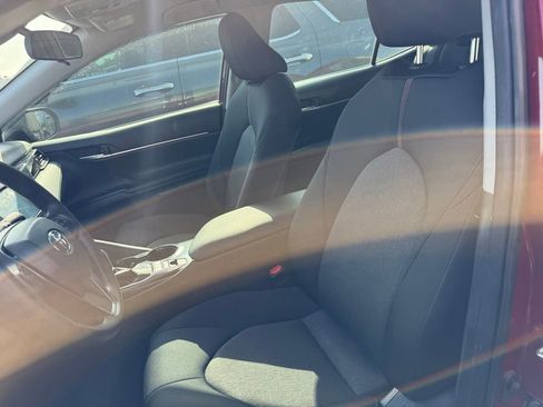 Used 2020 Toyota Camry LE FWD image 8