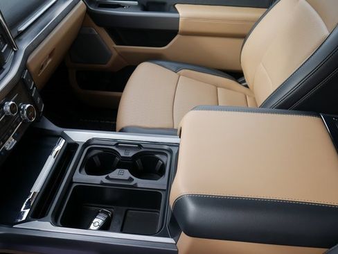 Used 2025 Ford F250 Lariat w/ Lariat Ultimate Package image 25