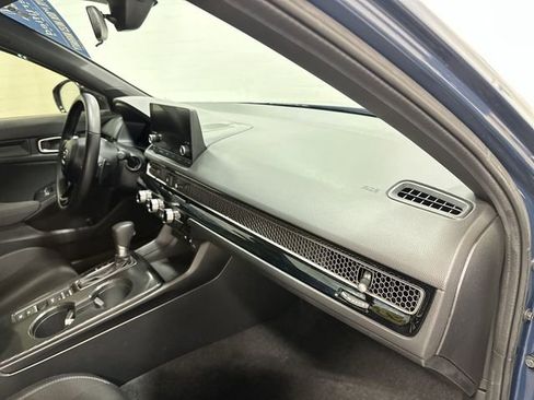 Certified 2025 Honda Civic Sport image 25