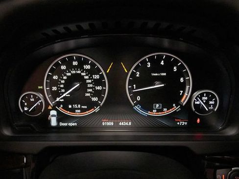 Used 2015 BMW X5 xDrive50i AWD/4WD image 18