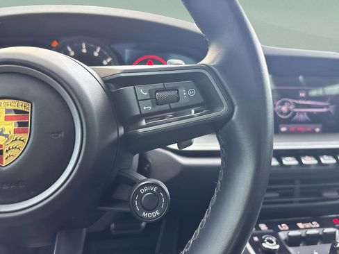 Used 2022 Porsche 911 Carrera image 28