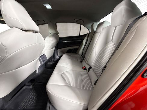 Used 2023 Toyota Camry SE FWD image 25