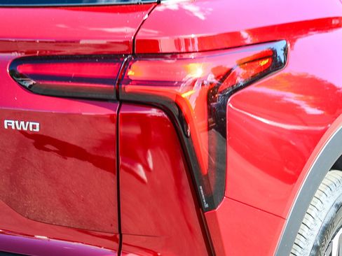 Used 2025 Chevrolet Blazer EV LT image 7