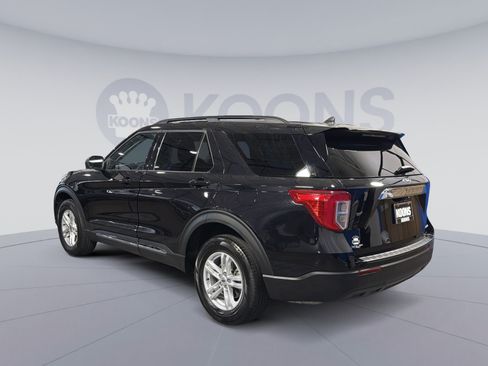 Used 2024 Ford Explorer XLT AWD/4WD image 4