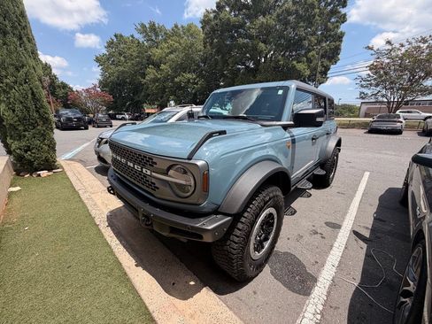Used 2023 Ford Bronco Badlands AWD/4WD image 1
