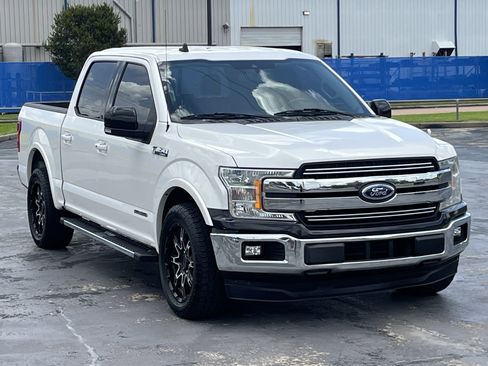 Used 2019 Ford F150 Lariat w/ Trailer Tow Package RWD image 3