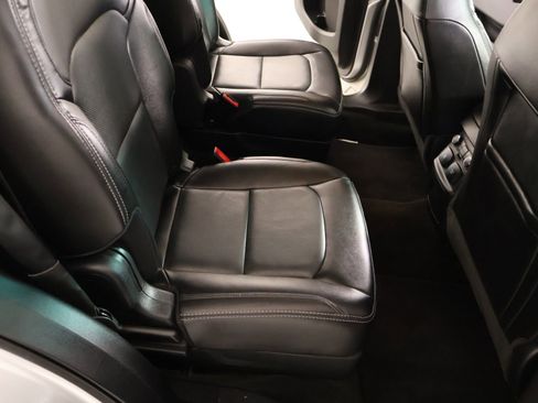 Used 2017 Ford Explorer Limited w/ Equipment Group 301A FWD image 16