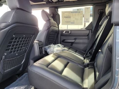 New 2025 Ford Bronco Badlands image 5