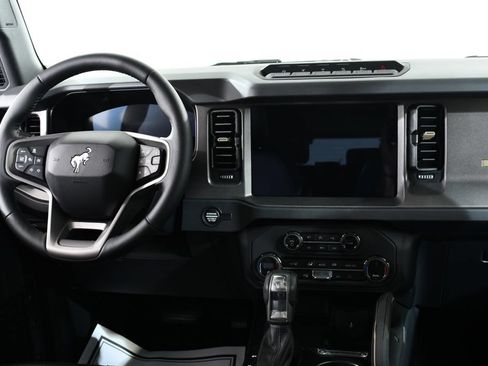 New 2026 Ford Bronco Badlands AWD/4WD image 8