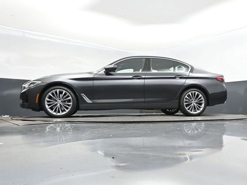 Used 2022 BMW 540i w/ Premium Package image 40