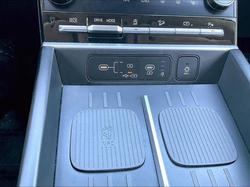 Certified 2024 Hyundai Santa Fe Limited image 33