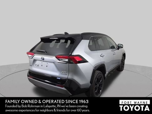 Used 2024 Toyota RAV4 XSE AWD/4WD image 7