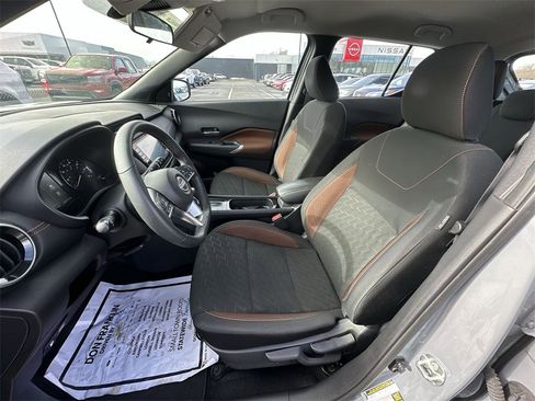 Used 2023 Nissan Kicks SR image 11