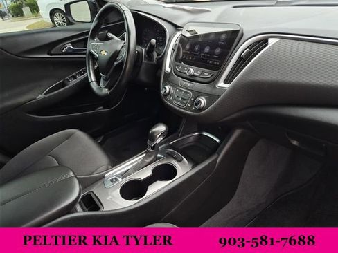 Used 2022 Chevrolet Malibu LT w/ Midnight Edition FWD image 14