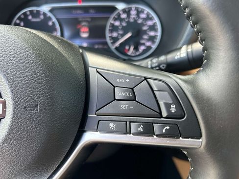 Certified 2025 Nissan Sentra SV w/ SV Premium Package FWD image 19