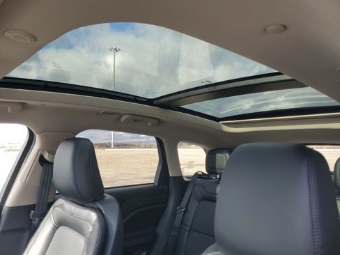 New 2026 Lincoln Corsair Reserve w/ Jet Appearance Package image 11