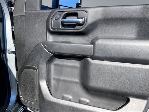 Used 2024 Chevrolet Silverado 2500 Custom w/ Custom Value Package image 24