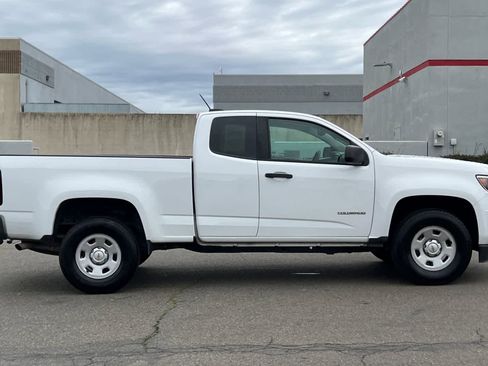 Used 2017 Chevrolet Colorado W/T w/ WT Convenience Package image 6