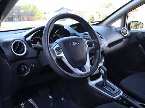 Used 2017 Ford Fiesta SE FWD image 15
