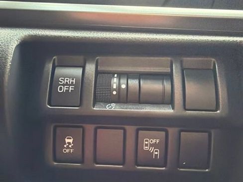 Used 2018 Subaru Crosstrek 2.0i Limited AWD/4WD image 22