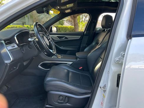 Used 2025 Jaguar F-PACE R-Dynamic S image 15