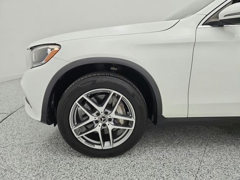 Used 2019 Mercedes-Benz GLC 300 image 17