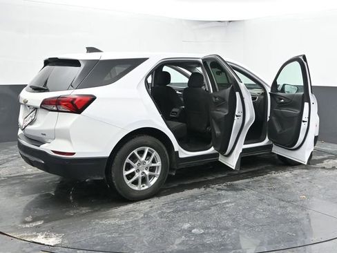 Used 2024 Chevrolet Equinox LT image 56