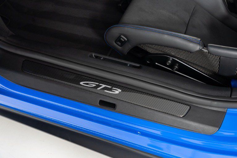 Used 2022 Porsche 911 GT3 RWD image 31