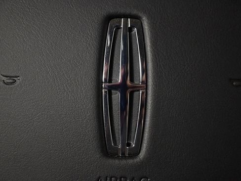 New 2026 Lincoln Nautilus Reserve image 32