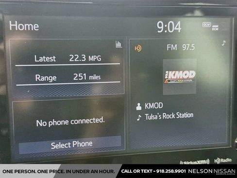 Used 2021 Toyota Highlander XLE FWD image 14