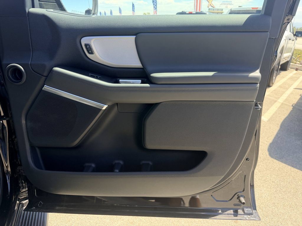 New 2026 Ford Expedition Max Active AWD/4WD image 11