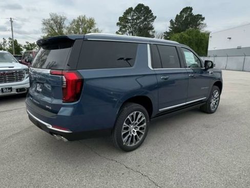 New 2026 GMC Yukon XL Denali w/ Denali Reserve Package AWD/4WD image 8