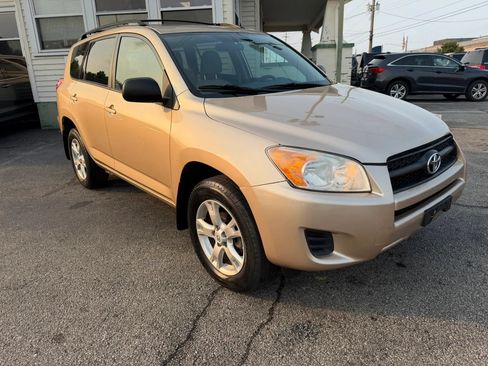 Used 2012 Toyota RAV4 4WD w/ Upgrade Value Pkg image 5