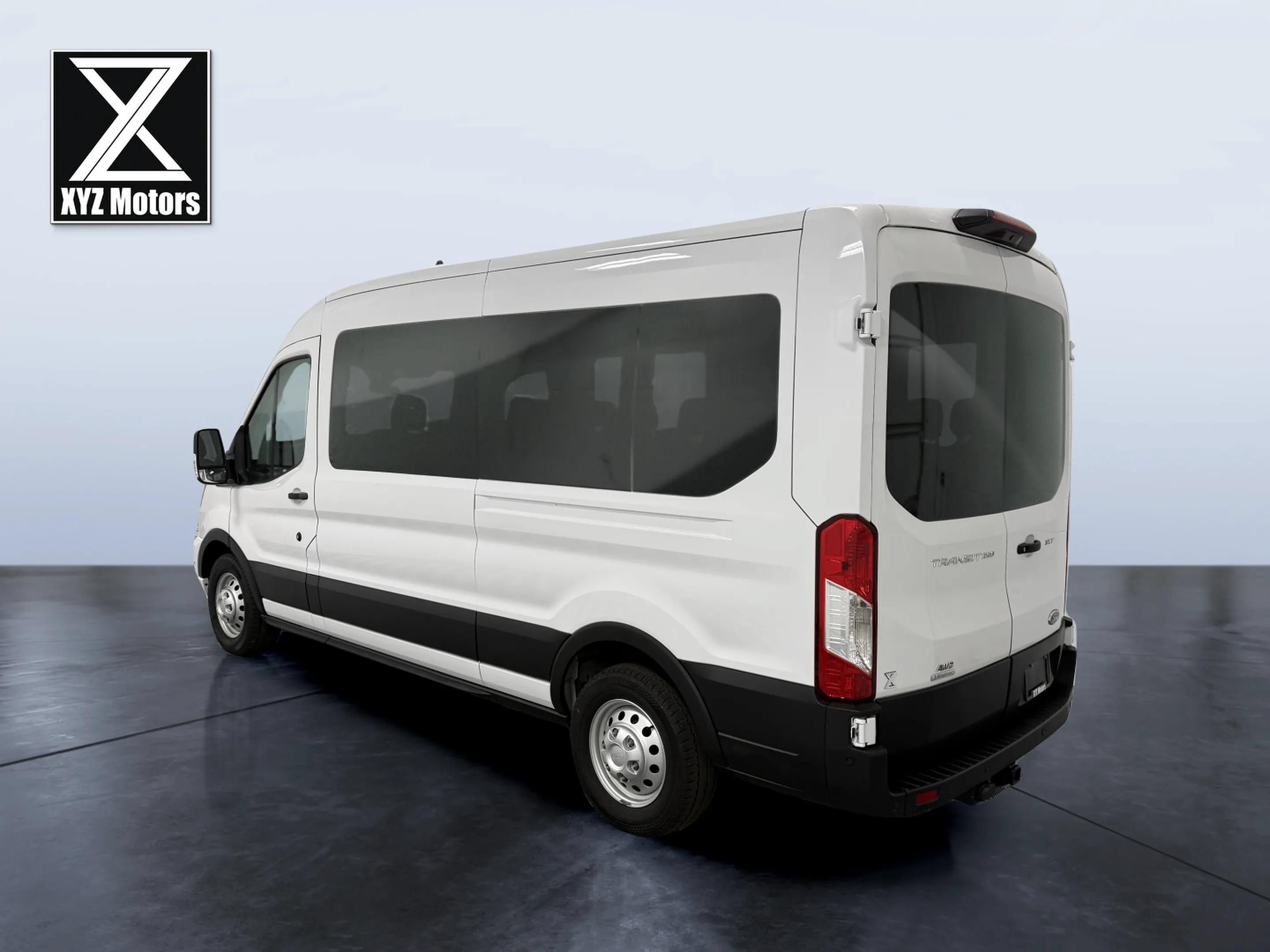 Used 2025 Ford Transit 350 XLT AWD/4WD image 4
