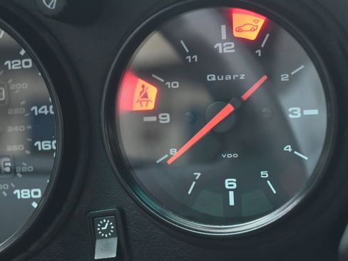 Used 1997 Porsche 911 Carrera 4 image 40