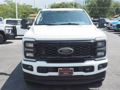 Used 2025 Ford F350 Lariat w/ Black Appearance Package