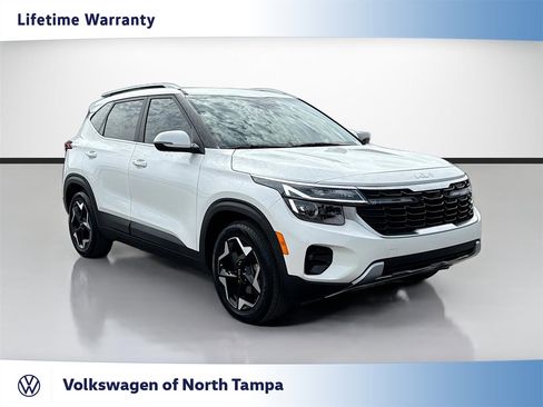 Used 2024 Kia Seltos EX FWD image 1