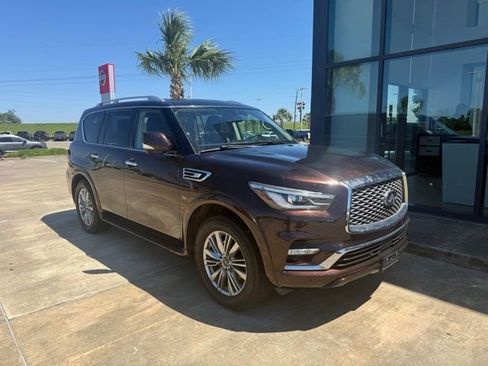 Used 2019 INFINITI QX80 Luxe RWD image 2