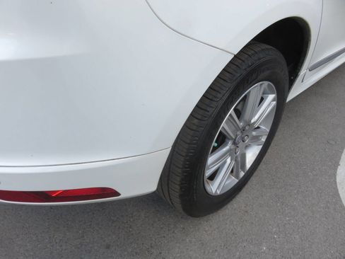 Used 2016 Volvo XC60 T6 Platinum image 37