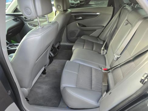Used 2014 Chevrolet Impala LT image 16