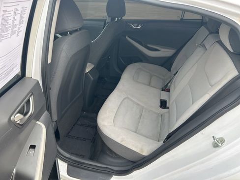 Used 2021 Hyundai Ioniq SE image 18