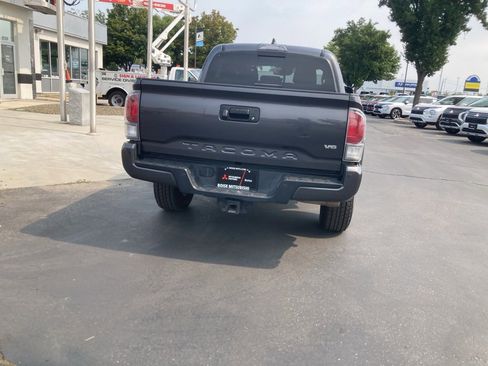 Used 2023 Toyota Tacoma TRD Off-Road w/ Technology Package image 7