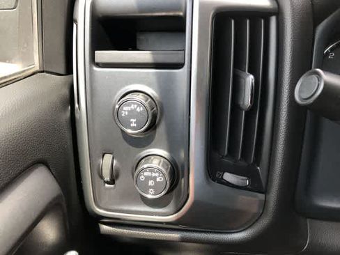 Used 2017 Chevrolet Silverado 1500 LT AWD/4WD image 32