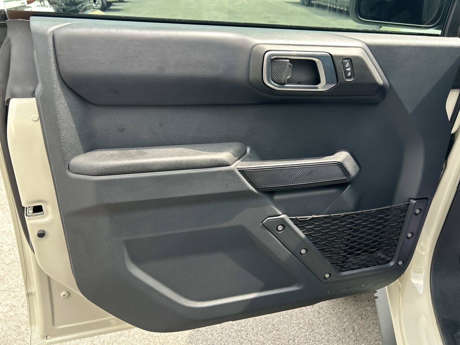 Used 2025 Ford Bronco Badlands AWD/4WD image 29
